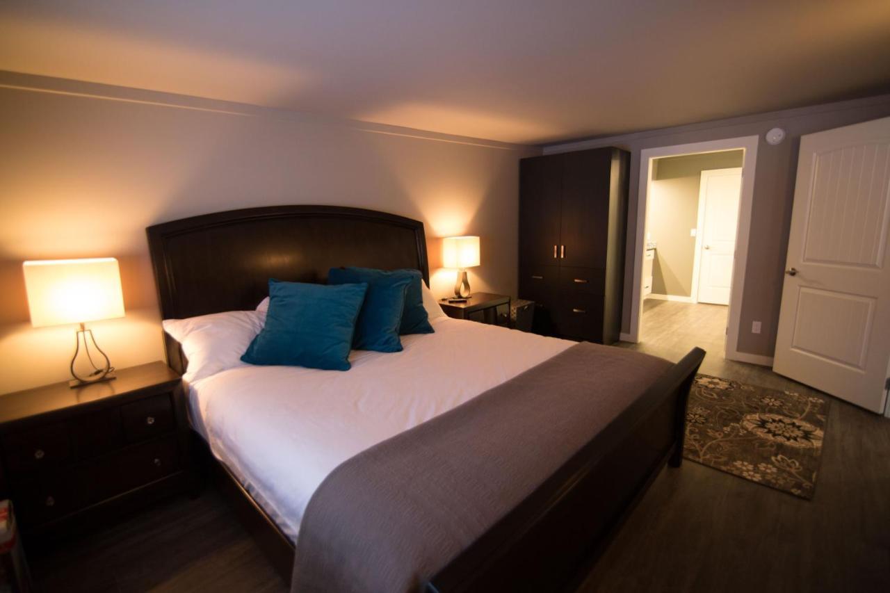 Clipperton Suite By Revelstoke Vacations מראה חיצוני תמונה