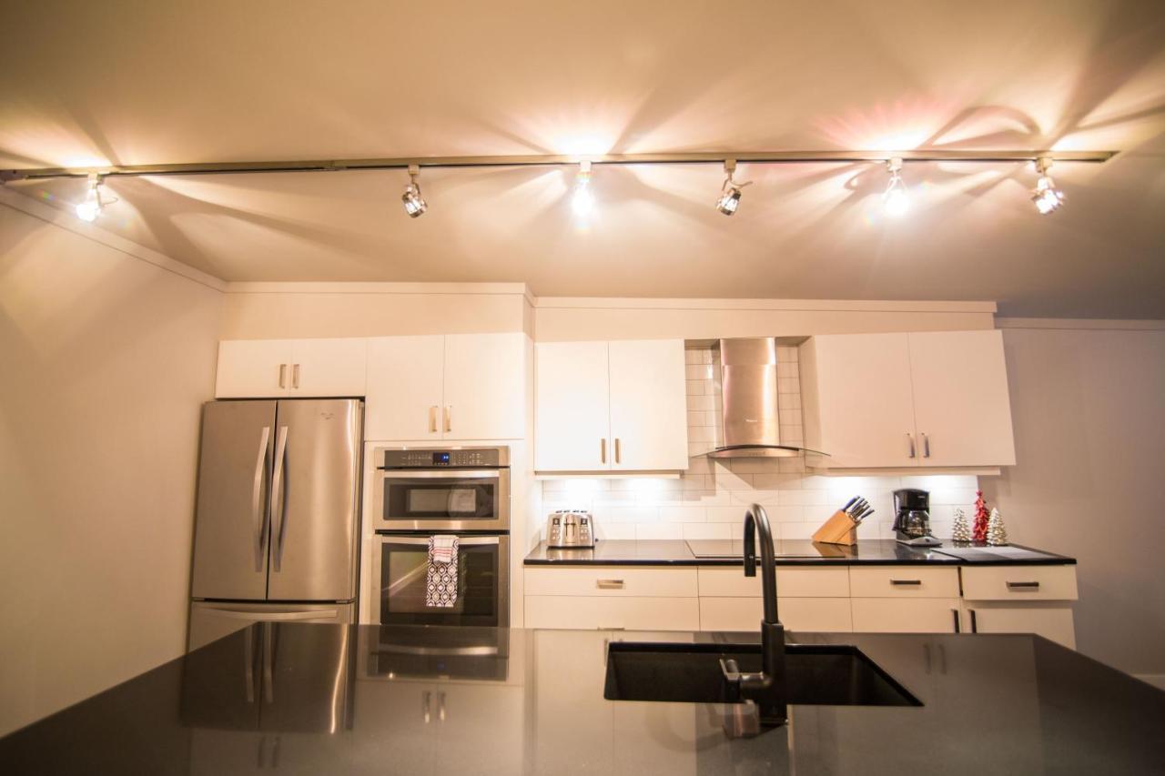 Clipperton Suite By Revelstoke Vacations מראה חיצוני תמונה